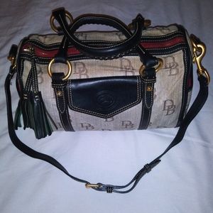 Dooney Bourke hand and shoulder bag